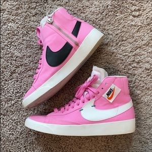 RARE HOT PINK NIKE MID REBEL